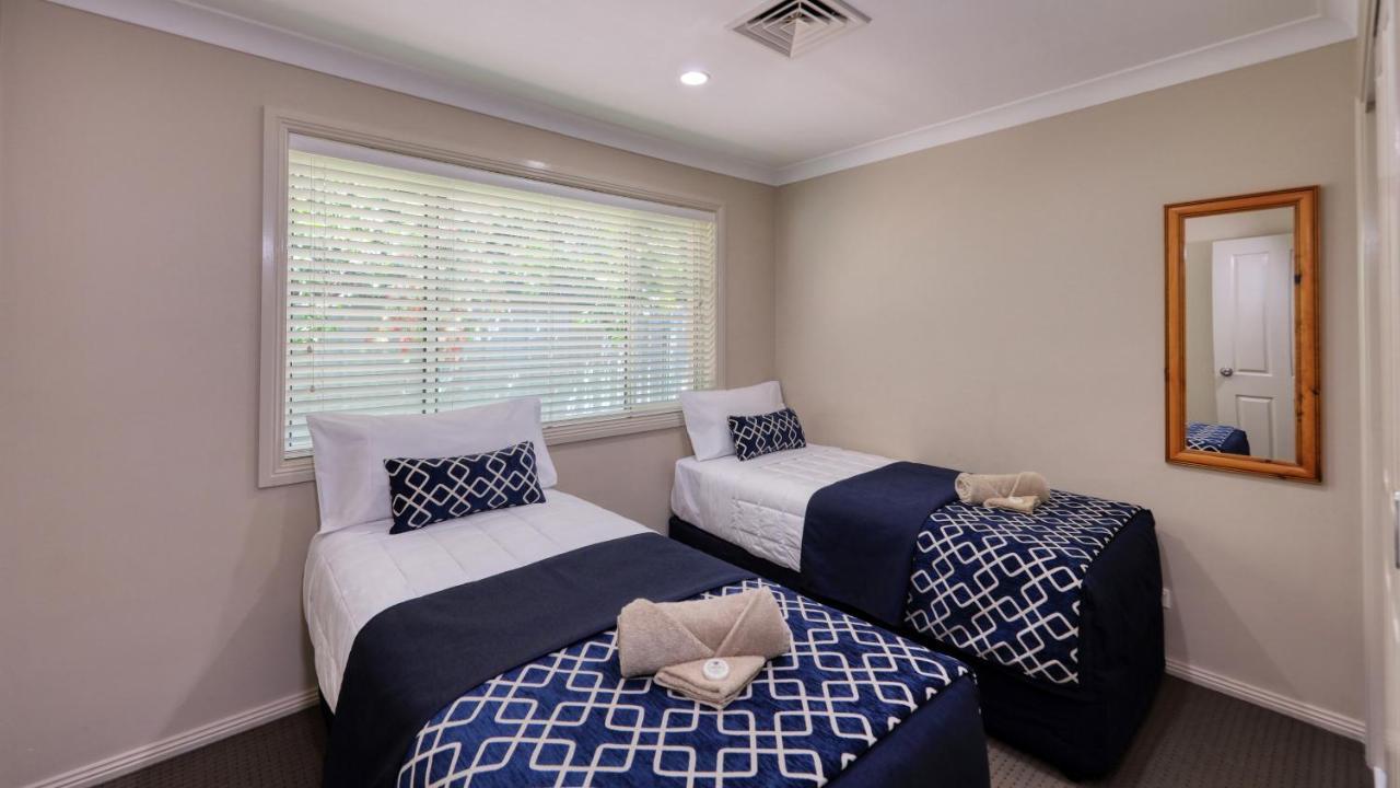 Edward Parry Motel And Apartments Tamworth Exterior foto