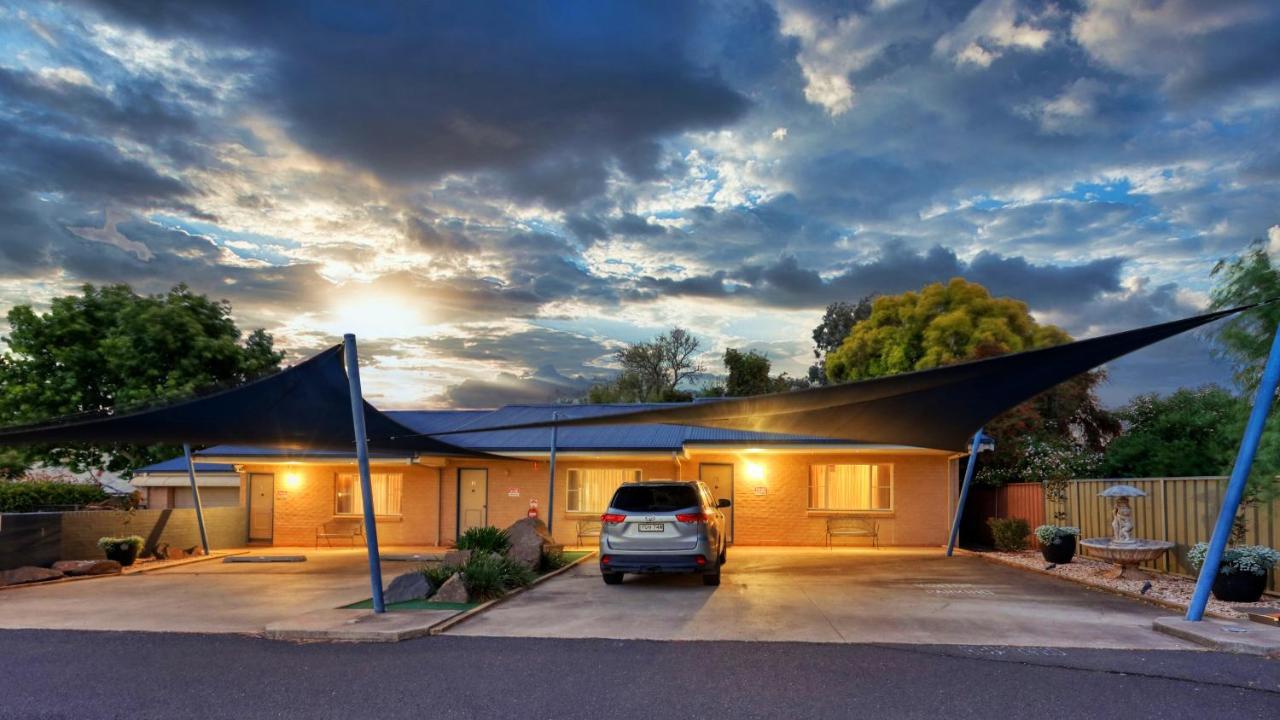 Edward Parry Motel And Apartments Tamworth Exterior foto
